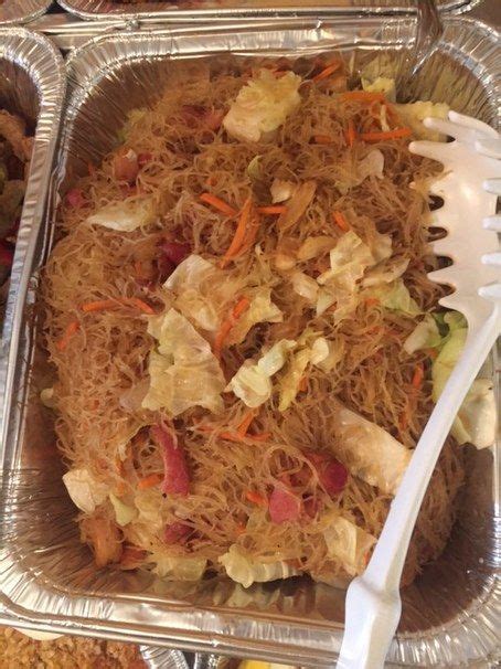13 things you would find at a typical Filipino party.